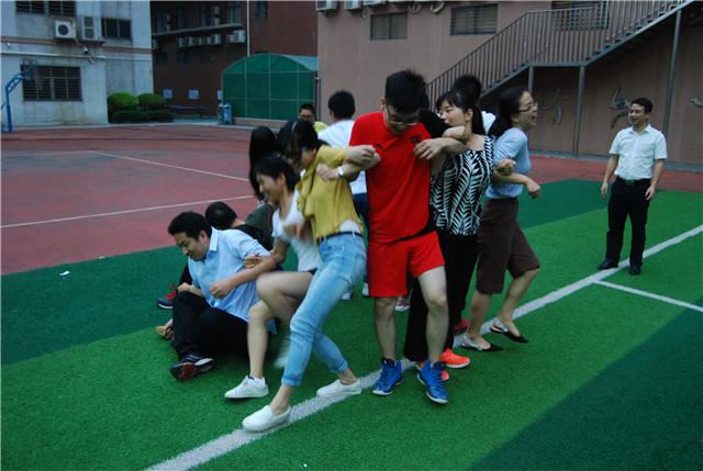 公明中英文學校舉行教師工會活動