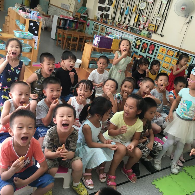 濃濃中秋情，歡樂迎國慶