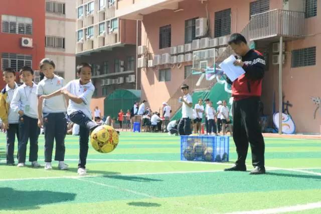 公明中英文學(xué)校:多元體育課程體系助學(xué)生個性發(fā)展 公明中英文學(xué)校:多元體育課程體系助學(xué)生個性發(fā)展