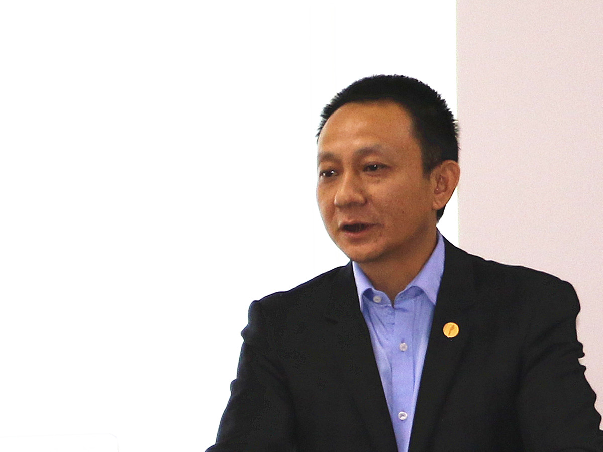 湖畔公學，精英教育