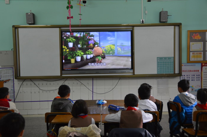 標(biāo)尚學(xué)校開展“護(hù)苗?網(wǎng)絡(luò)安全課”主題教育活動