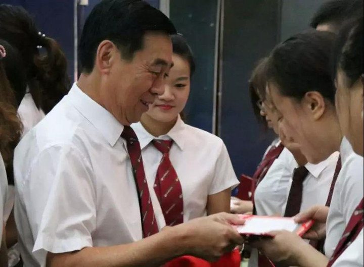 人勤效率高，和衷氣象新，龍華中英文實驗學校新學期開學井然有序